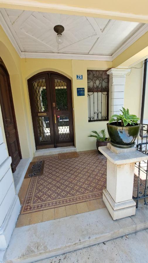 Apartmani Belsito Lovran Exteriör bild