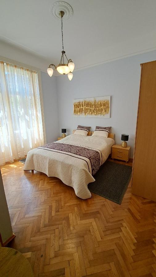 Apartmani Belsito Lovran Exteriör bild