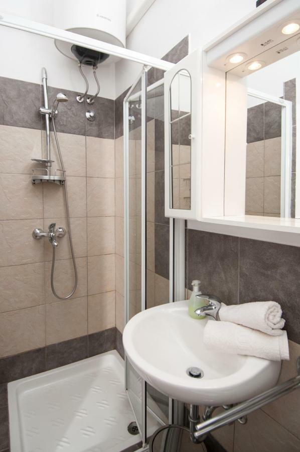 Apartmani Belsito Lovran Exteriör bild
